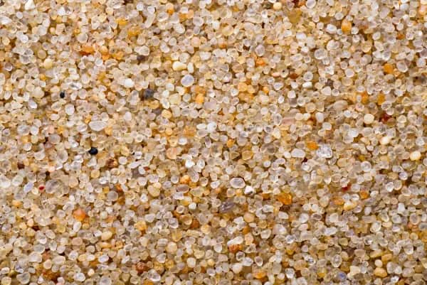 Was ist der Unterschied zwischen Quarzsand und Spielsand?